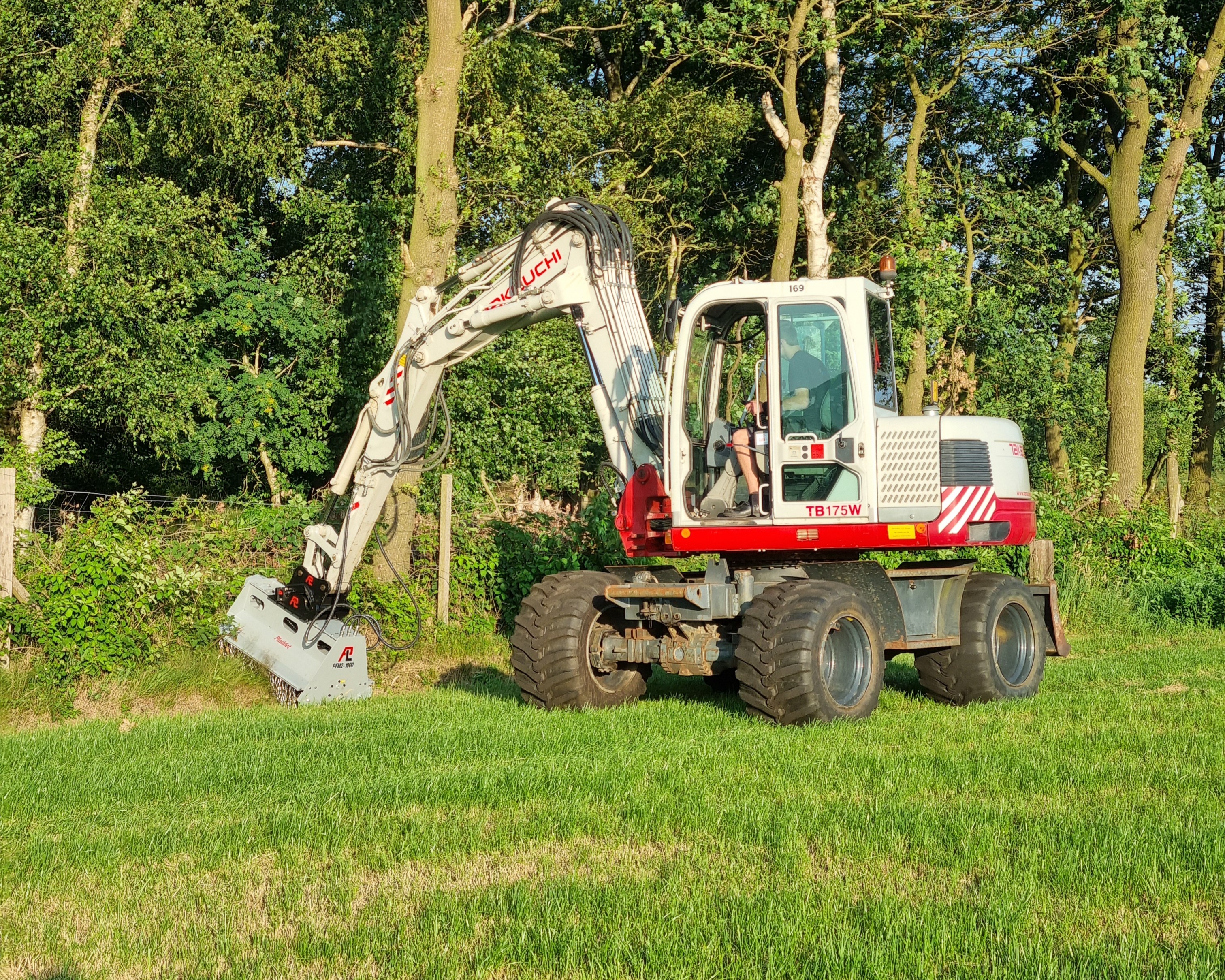 Machineverhuur Apeldoorn foto 1